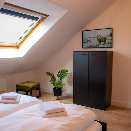 Bergpanorama - Netflix, Wifi, Parkplatz, Mit Bergblick, Naehe Apartment *